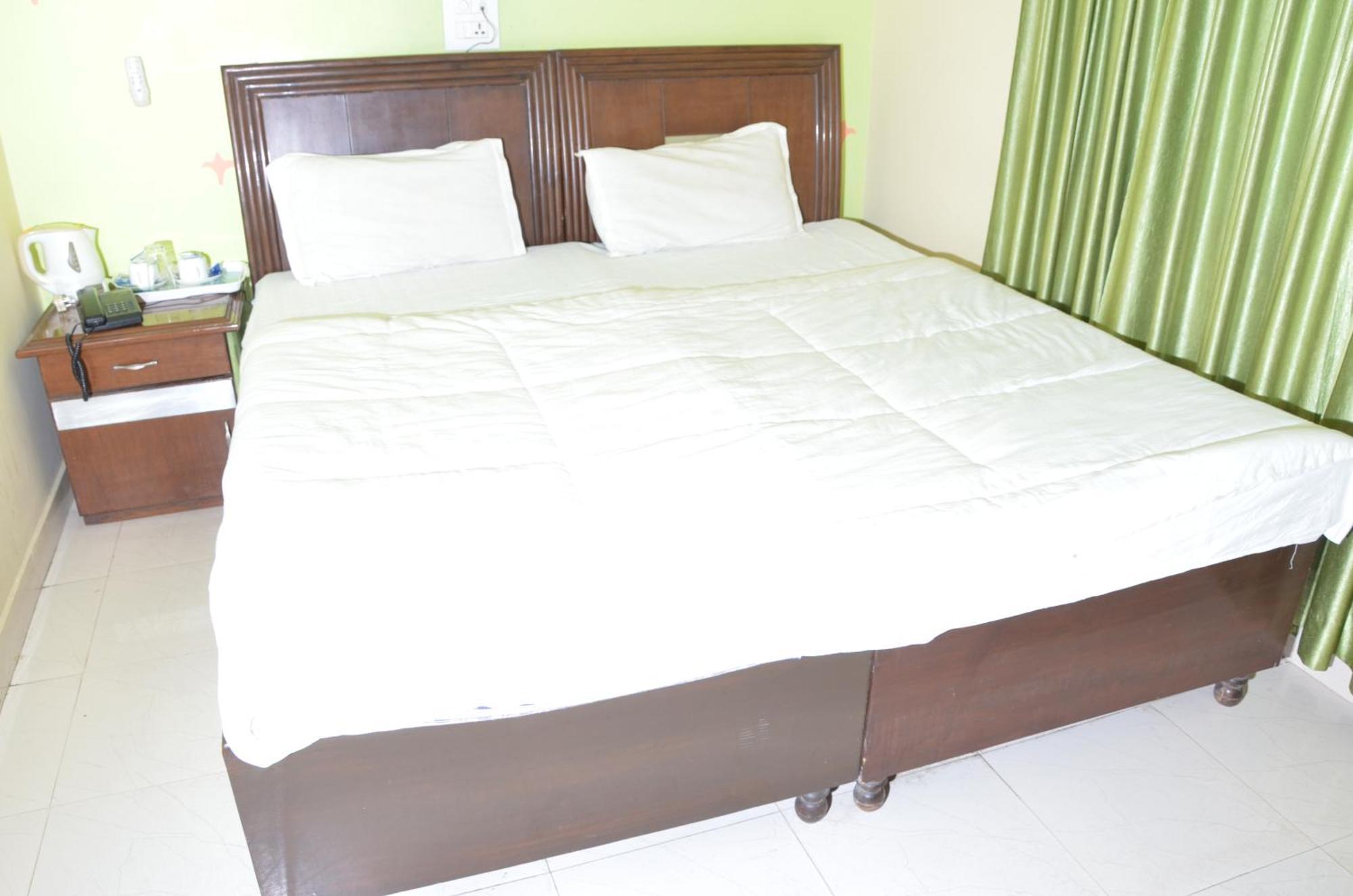 Kangs Nirvana Resorts And Spa Mahalpur Eksteriør billede