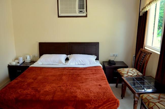 Kangs Nirvana Resorts And Spa Mahalpur Eksteriør billede